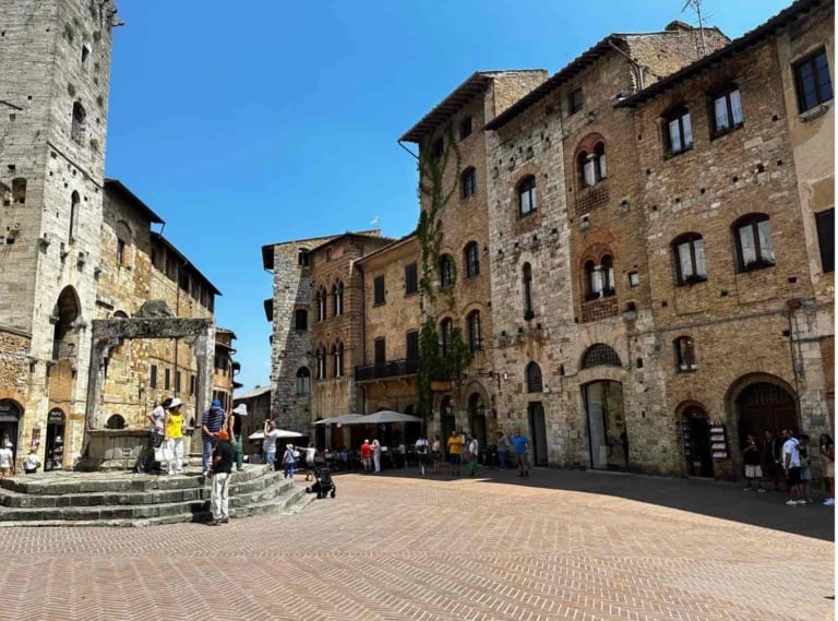 San Giamgano Italy Square