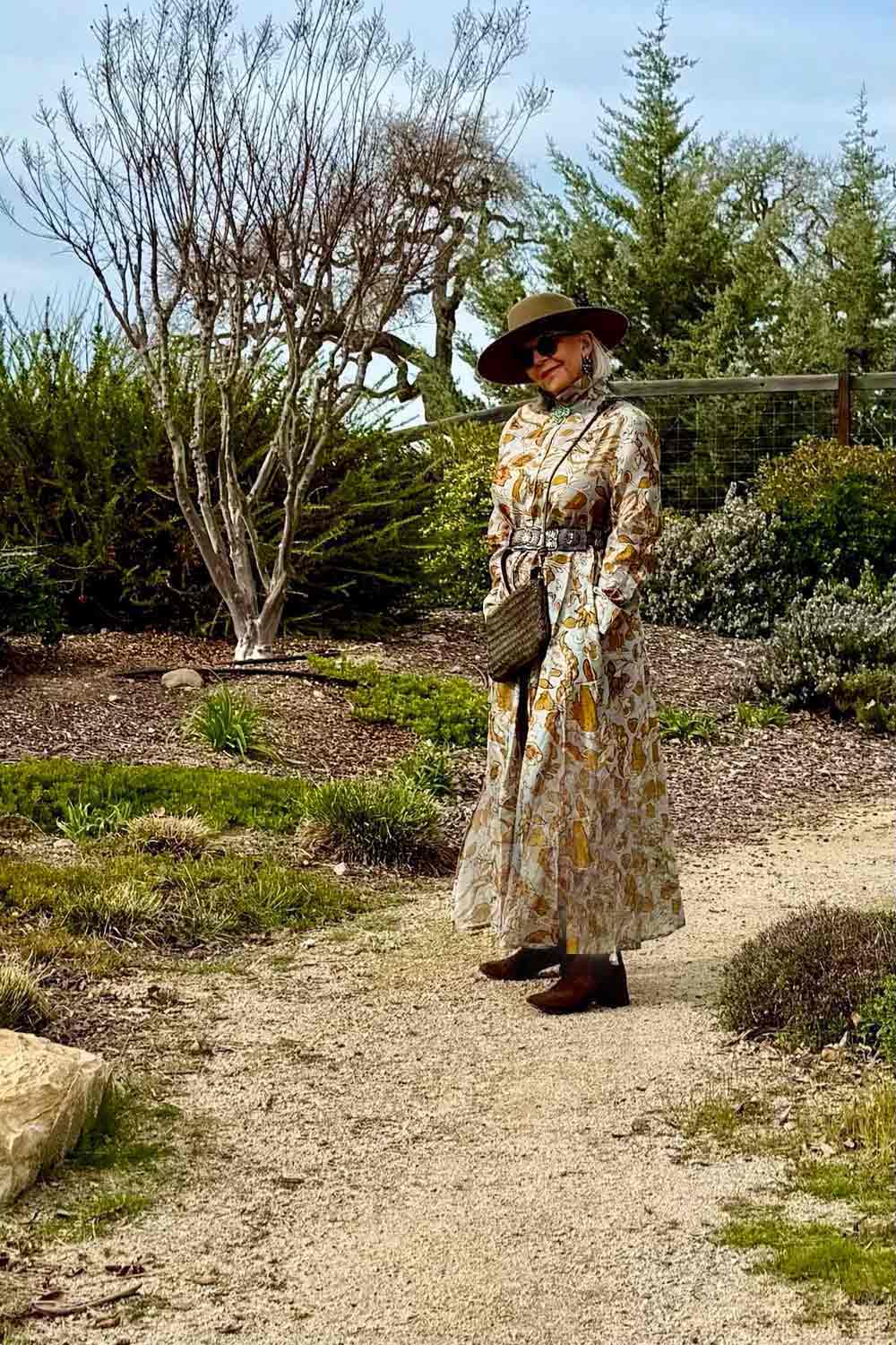 9 Flattering Ways to Style one Maxi Dress for Curvy Women Over 50 - Cindy  Hattersley Design