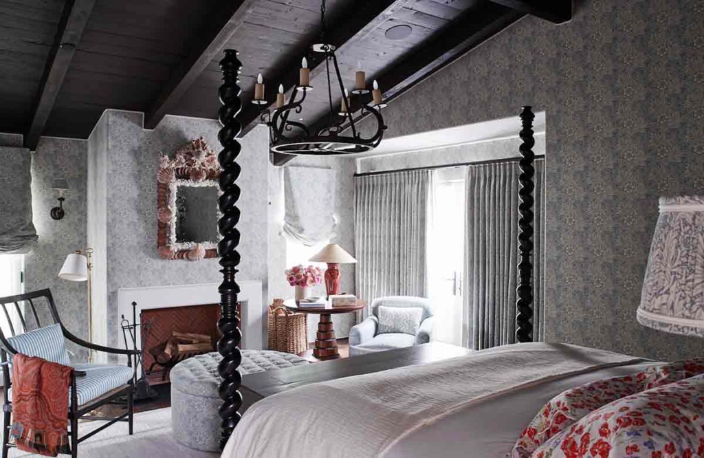 Mark Sikes designed Santa Monica bedroom