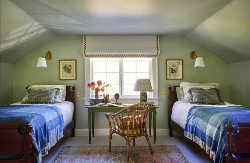 Connecticut Farmhouse twin bedroom